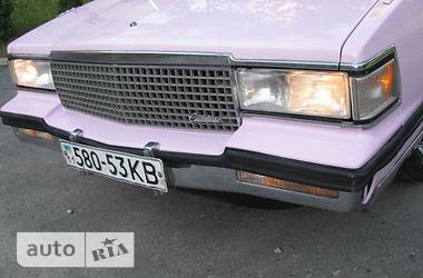 Седан Ретро автомобілі Класичні 1986 в Тернополі