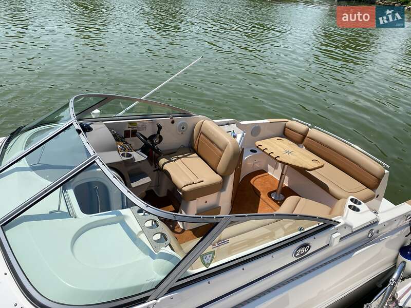 Катер Rinker 250 2006 в Білгороді-Дністровському