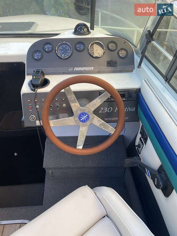 Катер Rinker Festiva 1991 в Луцьку