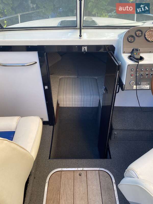 Катер Rinker Festiva 1991 в Луцьку