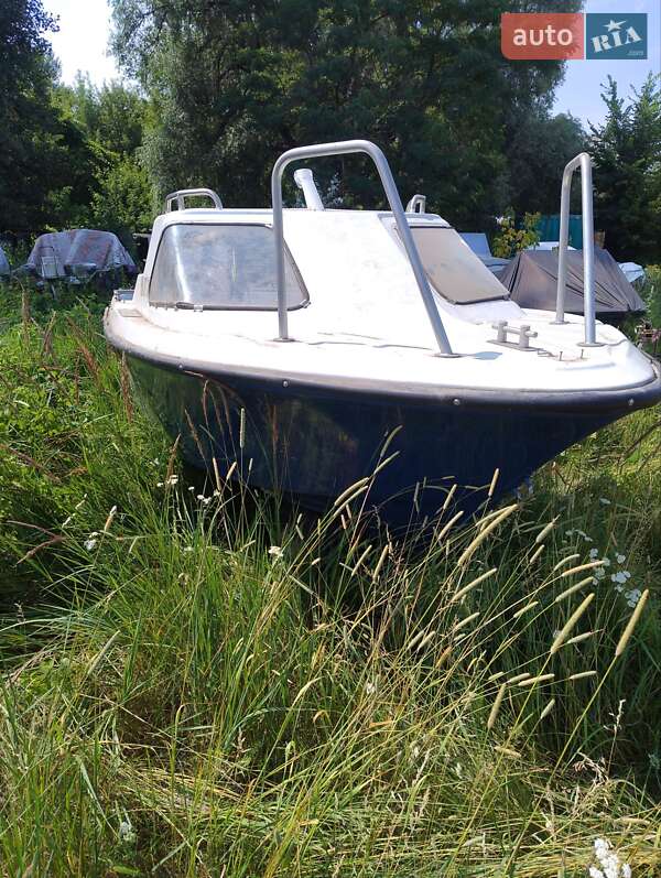 Катер Ритм М 1994 в Києві фото 9 Катер Ритм М 1994 в Києві
