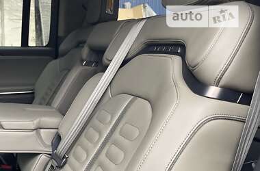 Внедорожник / Кроссовер Rivian R1S 2023 в 