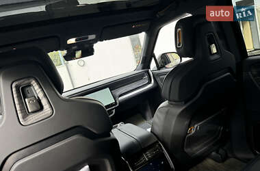 Внедорожник / Кроссовер Rivian R1S 2022 в 