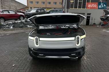 Внедорожник / Кроссовер Rivian R1S 2023 в Луцке