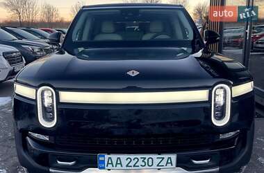 Позашляховик / Кросовер Rivian R1S 2023 в Дніпрі