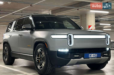 Внедорожник / Кроссовер Rivian R1S 2023 в Луцке