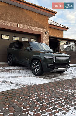 Позашляховик / Кросовер Rivian R1S 2023 в Рівному