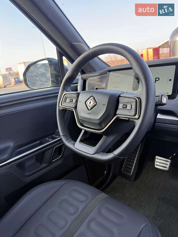 Позашляховик / Кросовер Rivian R1S 2024 в Львові