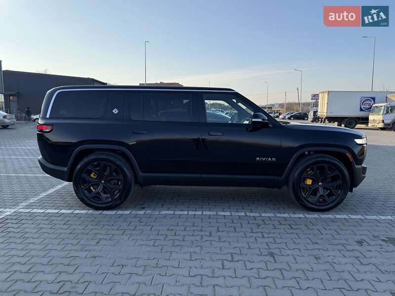 Позашляховик / Кросовер Rivian R1S 2024 в Львові