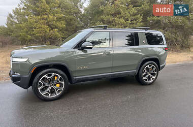 Внедорожник / Кроссовер Rivian R1S 2022 в 