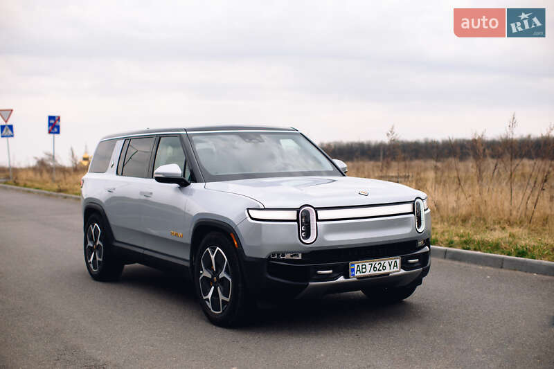 Внедорожник / Кроссовер Rivian R1S 2024 в 