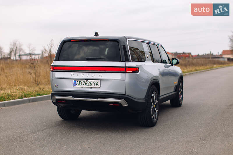Внедорожник / Кроссовер Rivian R1S 2024 в Киеве