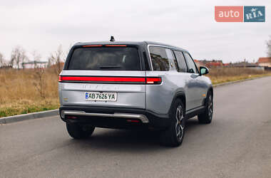 Внедорожник / Кроссовер Rivian R1S 2024 в 