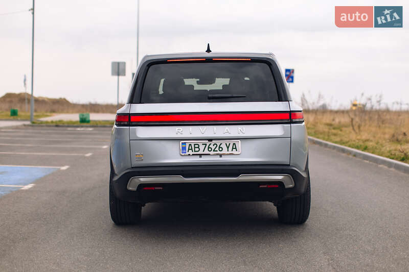 Внедорожник / Кроссовер Rivian R1S 2024 в Киеве