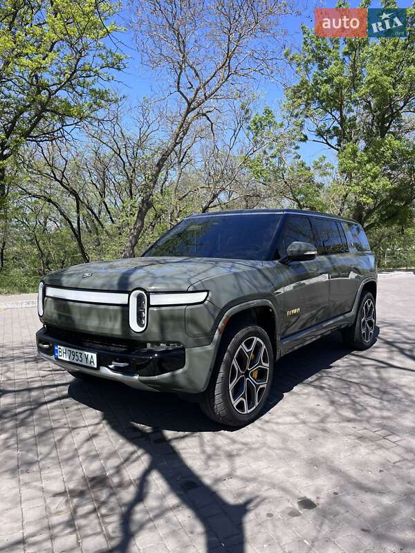 Внедорожник / Кроссовер Rivian R1S 2023 в Киеве