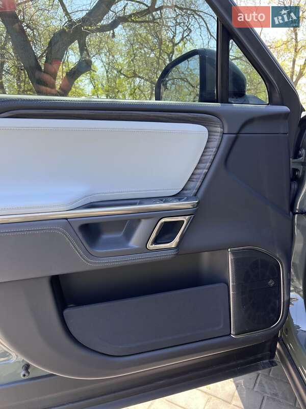 Внедорожник / Кроссовер Rivian R1S 2023 в Киеве