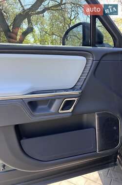 Внедорожник / Кроссовер Rivian R1S 2023 в 