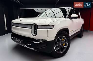 Внедорожник / Кроссовер Rivian R1S 2023 в 