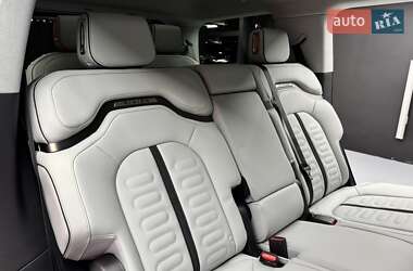 Внедорожник / Кроссовер Rivian R1S 2023 в 