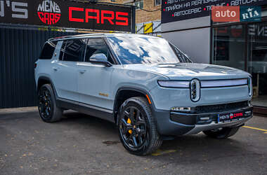 Позашляховик / Кросовер Rivian R1S 2023 в 