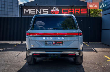 Позашляховик / Кросовер Rivian R1S 2023 в 