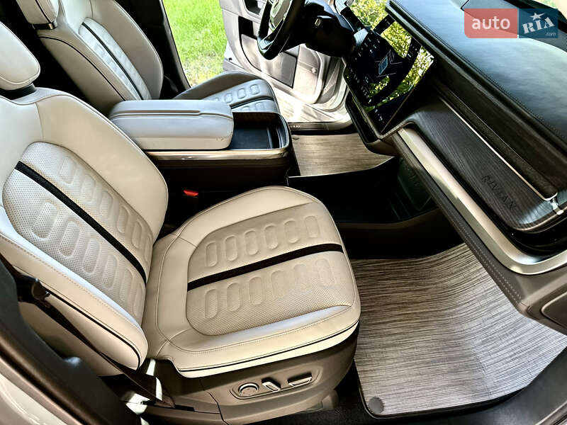 Позашляховик / Кросовер Rivian R1S 2023 в Києві