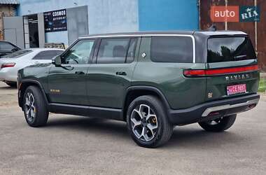 Внедорожник / Кроссовер Rivian R1S 2023 в 