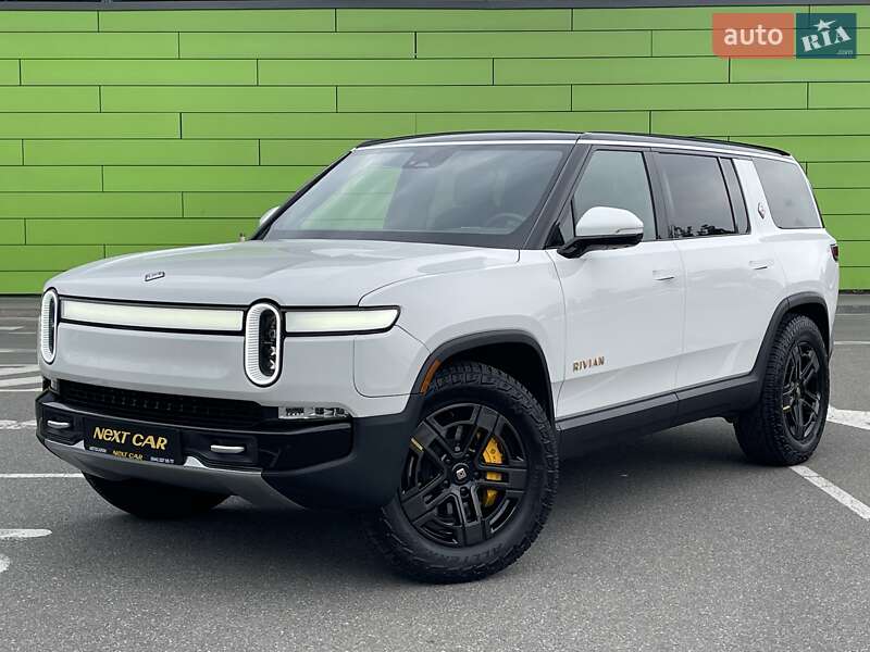 Внедорожник / Кроссовер Rivian R1S 2022 в 