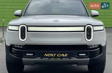 Внедорожник / Кроссовер Rivian R1S 2022 в 