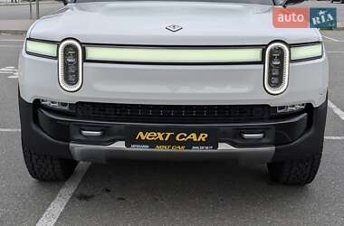 Внедорожник / Кроссовер Rivian R1S 2022 в 