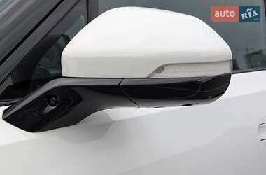 Внедорожник / Кроссовер Rivian R1S 2022 в 
