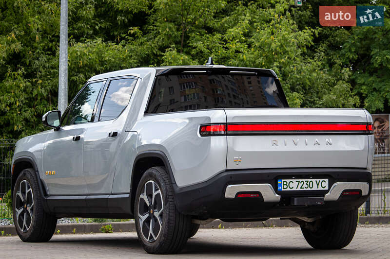 Пикап Rivian R1S 2022 в Львове