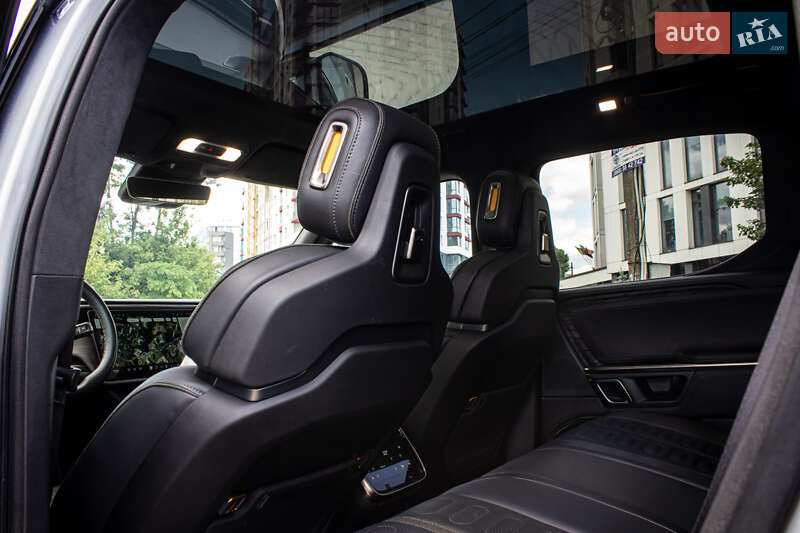 Пикап Rivian R1S 2022 в Львове