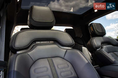 Пікап Rivian R1S 2022 в 