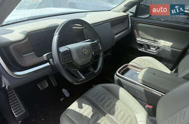 Внедорожник / Кроссовер Rivian R1S 2023 в 