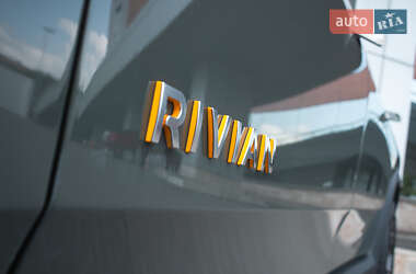 Внедорожник / Кроссовер Rivian R1S 2023 в 