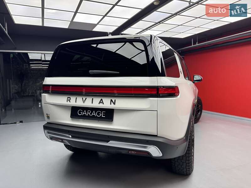 Внедорожник / Кроссовер Rivian R1S 2022 в Киеве