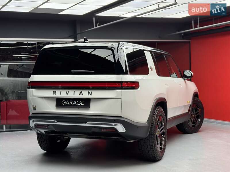 Внедорожник / Кроссовер Rivian R1S 2022 в Киеве