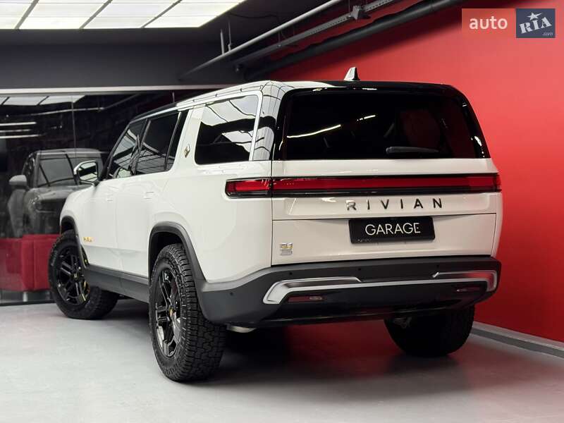 Внедорожник / Кроссовер Rivian R1S 2022 в Киеве