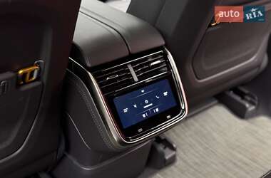 Внедорожник / Кроссовер Rivian R1S 2022 в 