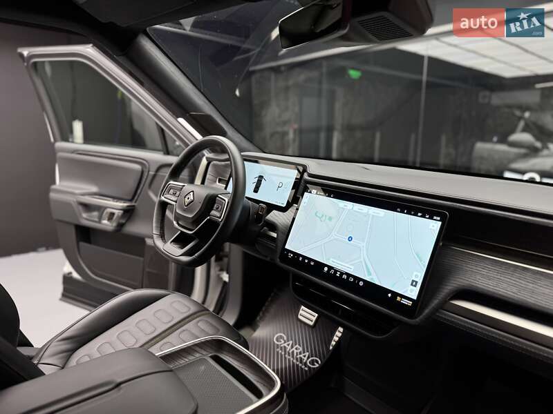 Внедорожник / Кроссовер Rivian R1S 2022 в Киеве