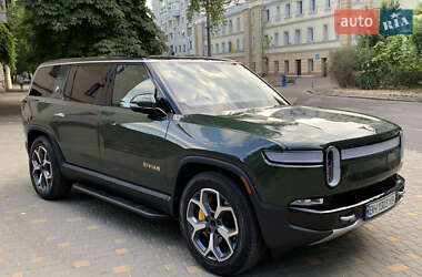 Позашляховик / Кросовер Rivian R1S 2023 в 