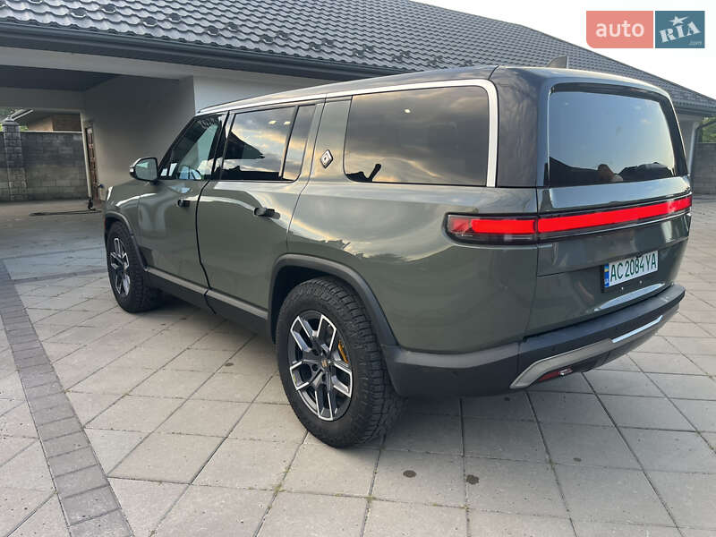Позашляховик / Кросовер Rivian R1S 2023 в Ковелі