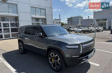 Внедорожник / Кроссовер Rivian R1S 2023 в 