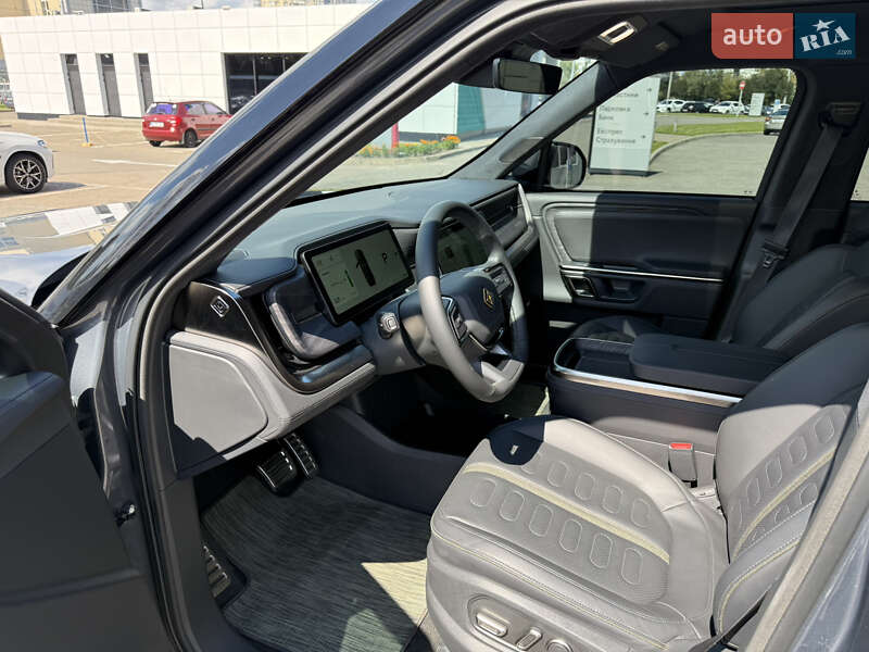 Внедорожник / Кроссовер Rivian R1S 2023 в Киеве