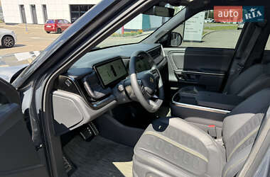 Внедорожник / Кроссовер Rivian R1S 2023 в 