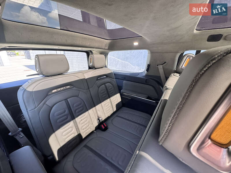 Внедорожник / Кроссовер Rivian R1S 2023 в Киеве