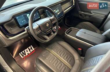 Внедорожник / Кроссовер Rivian R1S 2023 в 