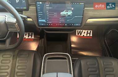Внедорожник / Кроссовер Rivian R1S 2023 в 