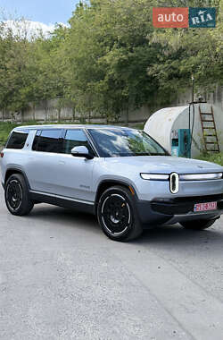 Внедорожник / Кроссовер Rivian R1S 2025 в 